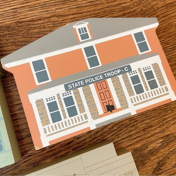 The Cat’s Meow | Vintage 1993 Series XI Lot of 3 Miniature Cottage Core Houses - Picture 7 of 11